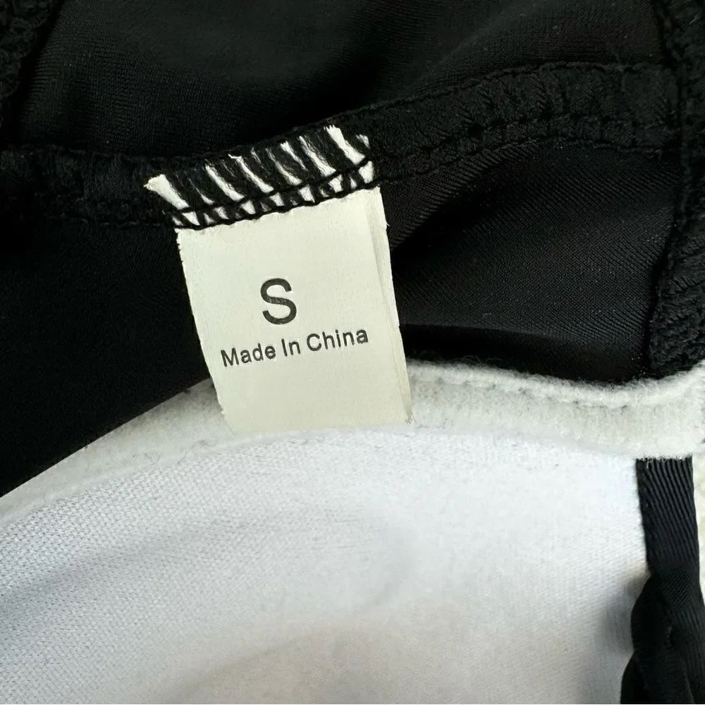 Black Bikini Top Strappy Halter Style SZ S - Picture 8 of 9